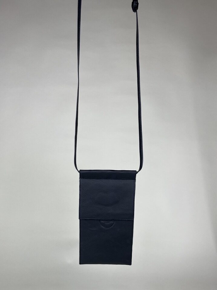 Phone pouch